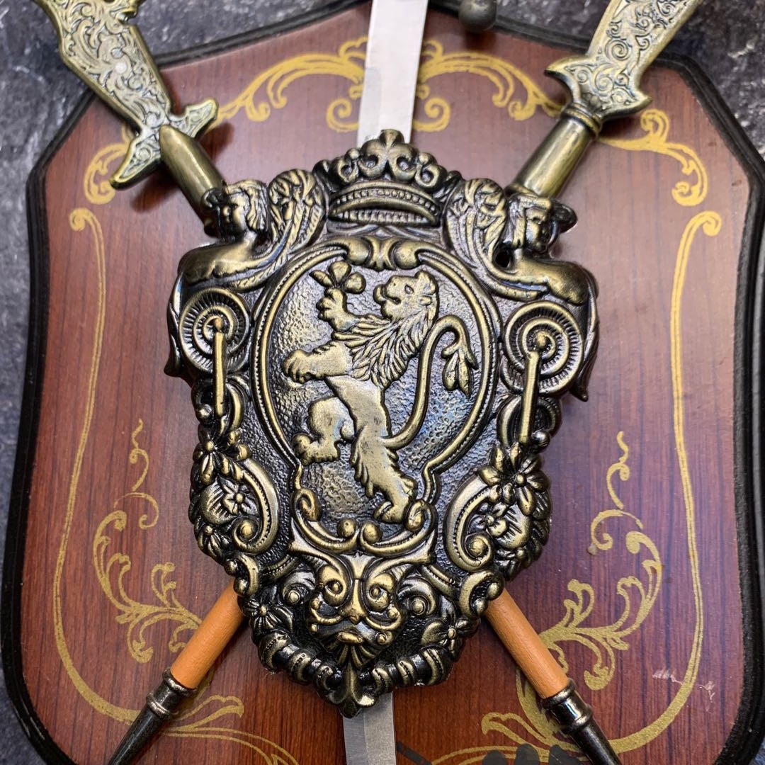 The shield home decoration European classical handicraft decoration sword wall-hanging style pic 11