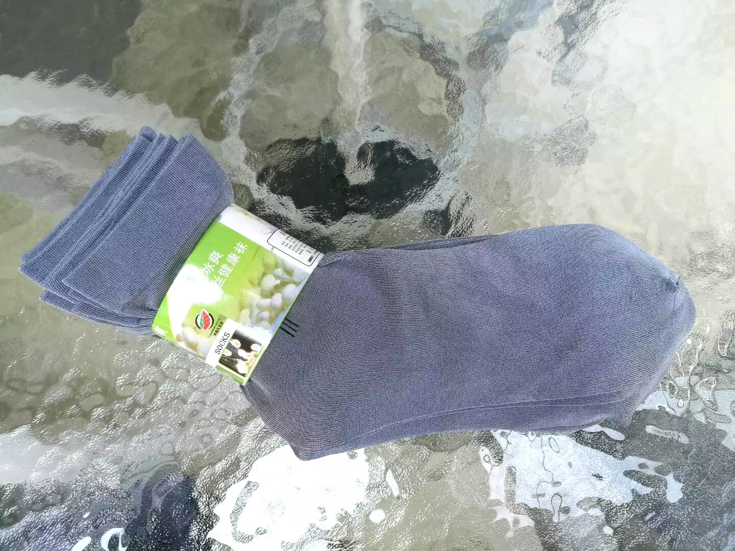 Verano hombre de color sólido medias de tubo corto calcetines negocios perla de terciopelo mercerizado moda calcetines de seda helada stand pic 6