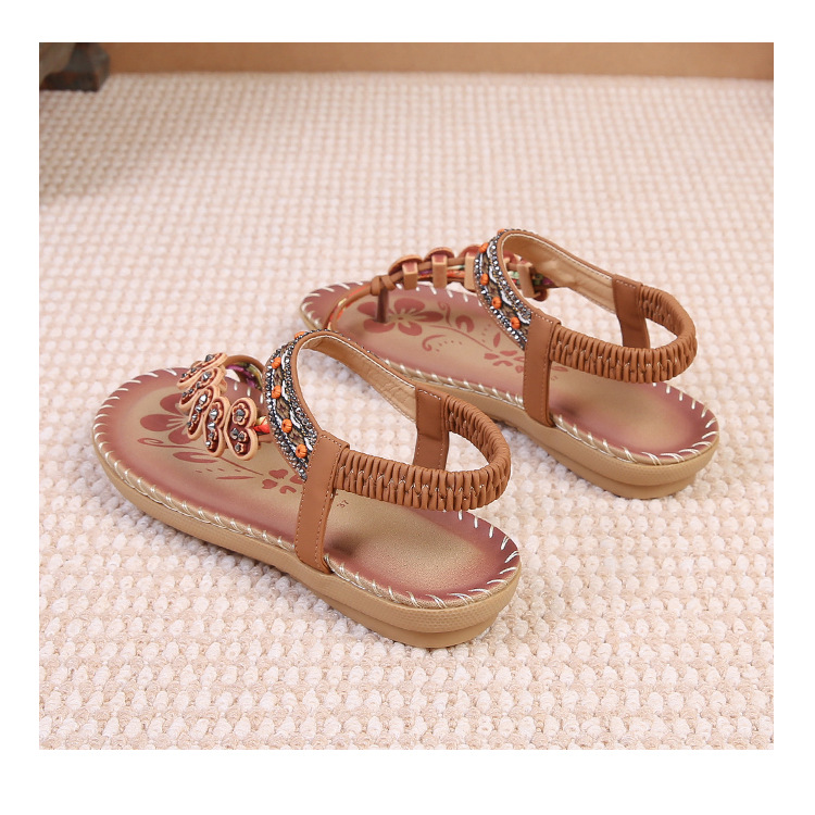 2024跨境凉鞋女夏2024水钻晚风平底圆头夹脚露趾凉鞋女详情40