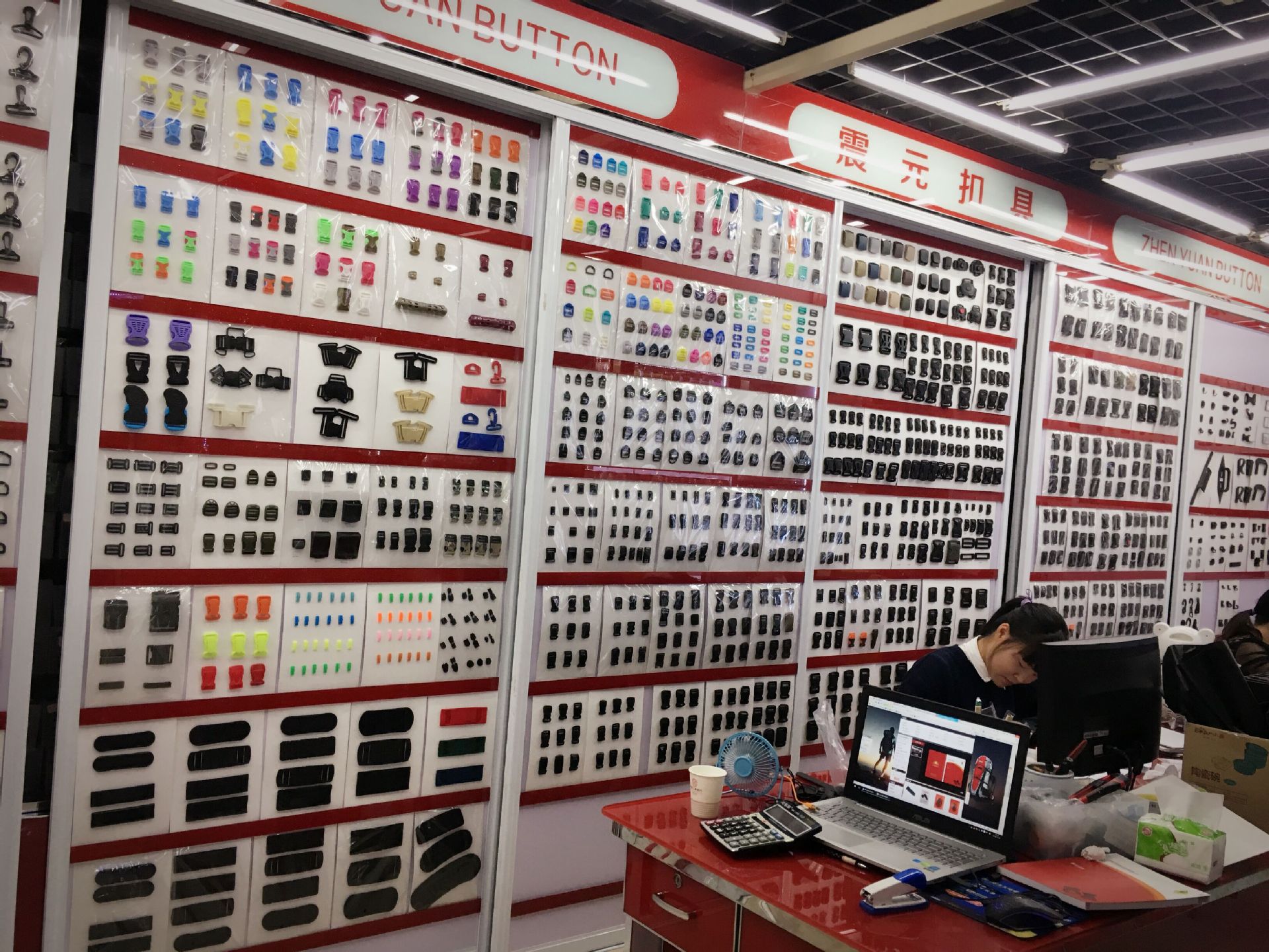 Direct sales from a 20-year-old manufacturer of plastic electroplated wall clock rope buckles, ABS rope buckles, spring buckles and nylon wire threading buckles pic 12