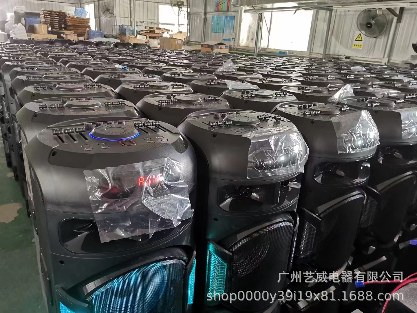 MT-1299 双12寸大功率120W广场舞音响户外蓝牙音箱带话筒详情3