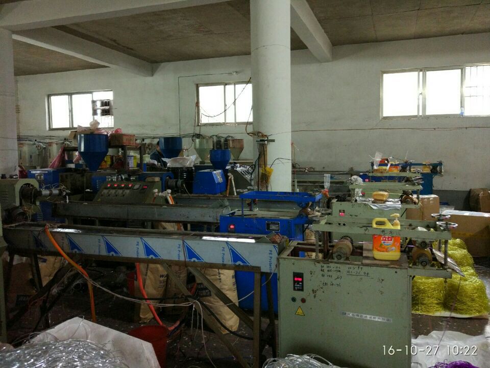 Pure black gun, black small and large thickened wristband, telephone line hair band, hair rope, plastic spring band, hair rope, street stall pic 20