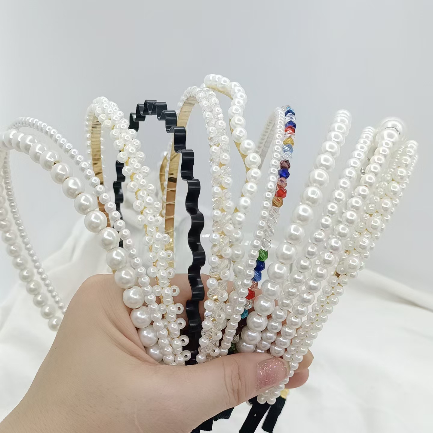 Pearl hairband for women, Super fairy French headband, hair tie, new style 2024, elegant high headband for the top of the head, external pressure hairpin headwear pic 13