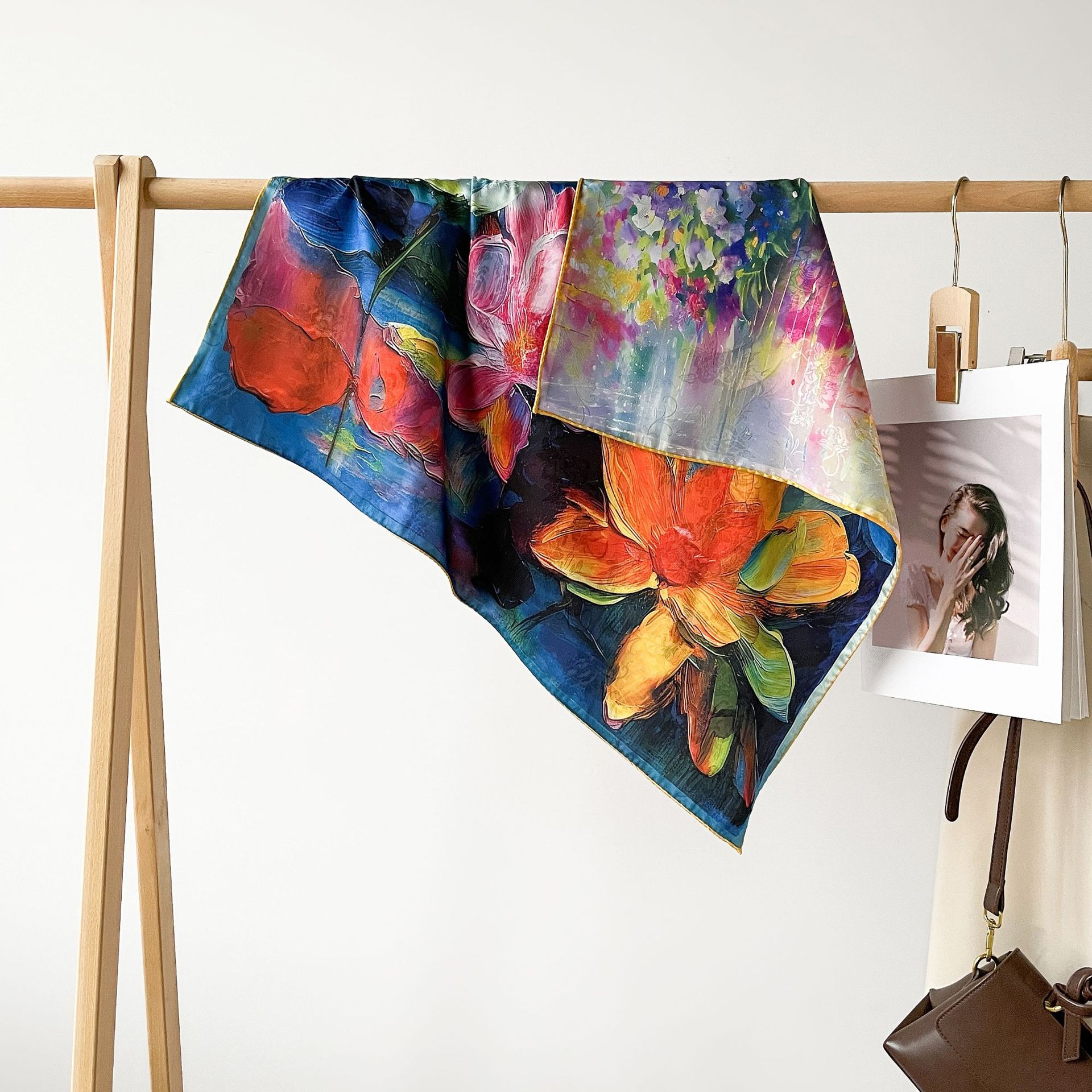 国潮中式山水丝巾方巾高级感高档香云纱装饰围脖夏季防晒披肩现货批发详情17