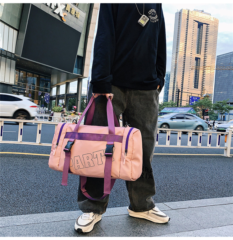 手提短途旅行包女潮牌时尚休闲斜挎包干湿分离运动大容量健身包男详情16