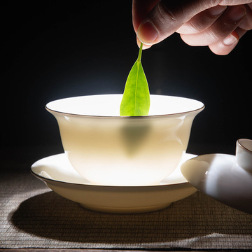 Factory direct sales of Dehua white porcelain jadeite Kung Fu tea cups, personal cups, tea tasting cups, simple household tea drinking ceramic cups pic 6