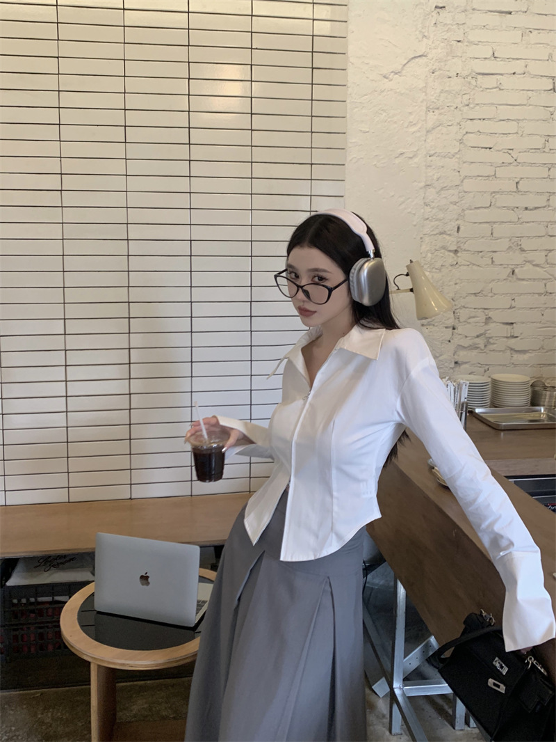 实拍2023春季新品艺术学姐白色衬衫女高级感短款修身长袖拉链衬衣详情4