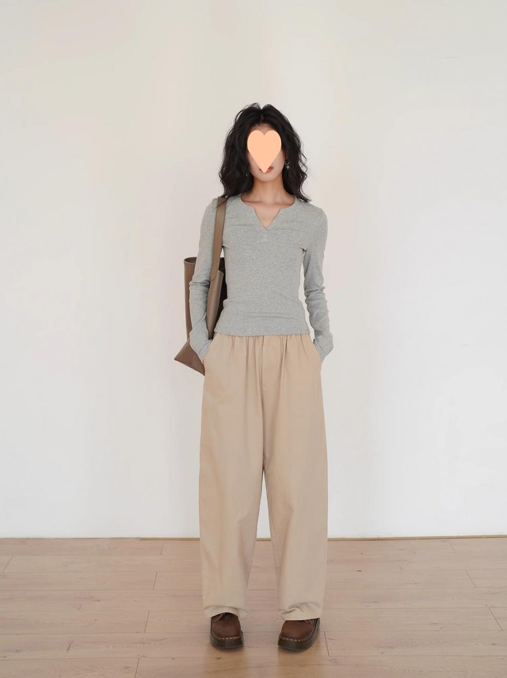 Floral grey V-neck modal base top for women, new autumn 2024 solid color slim fit paired with long-sleeved T-shirt pic 4