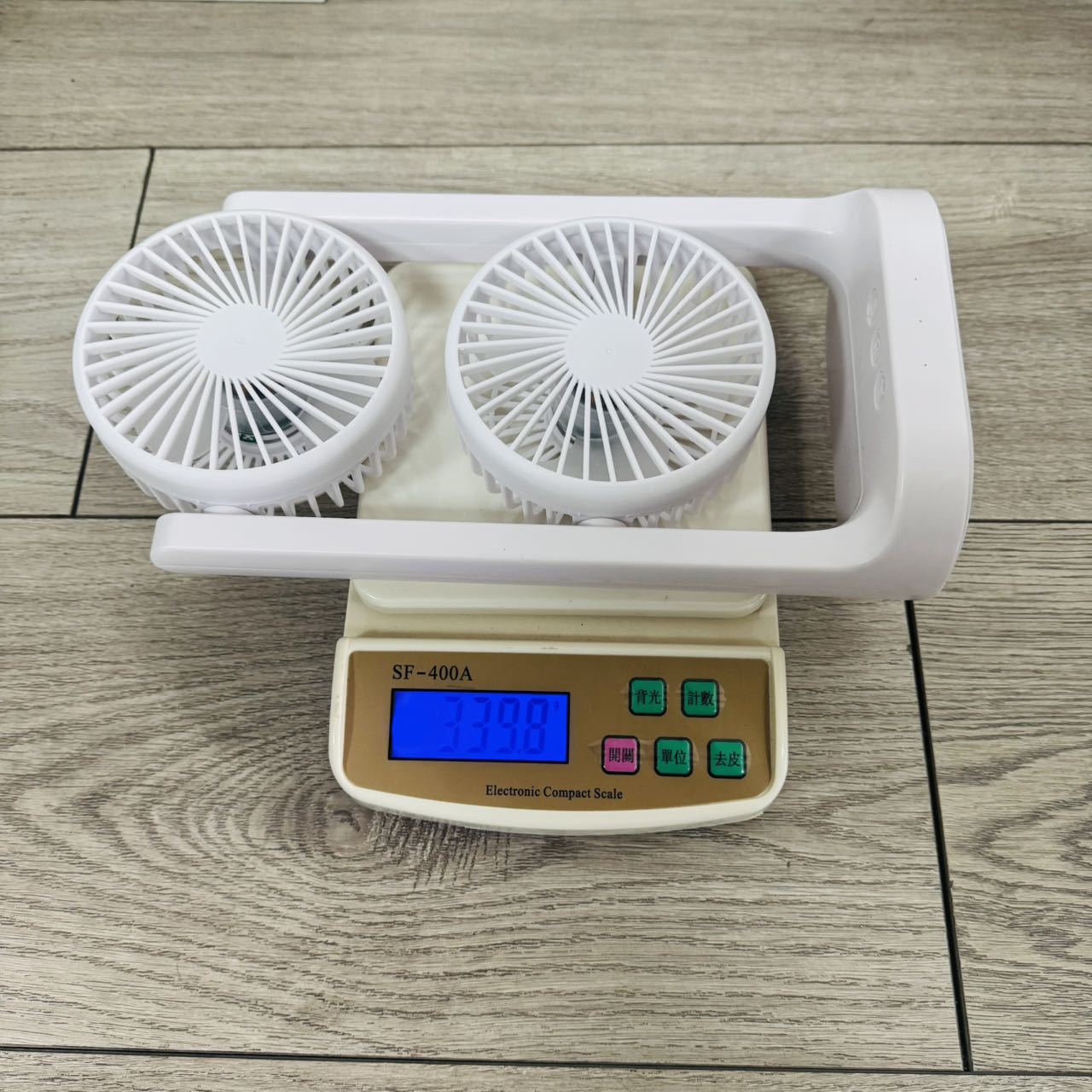 24跨境外贸新款双头电风扇USB桌面户外风扇大风力空气扇双层电扇详情7