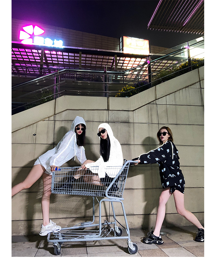 李婉君宽松连帽镂空针织衫女2020夏季薄款星辰反光蹦迪上衣长袖衫详情15