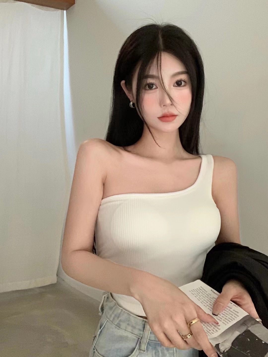 2021新款性感辣妹无痕斜肩抹胸一体固定杯百搭打底外穿裹胸美背女详情7