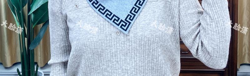 2023 New Style of Korean-style versatile cold-proof scarf for women to keep warm and protect the cervical vertebrae in autumn and winter. It is a knitted triangular scarf pic 22