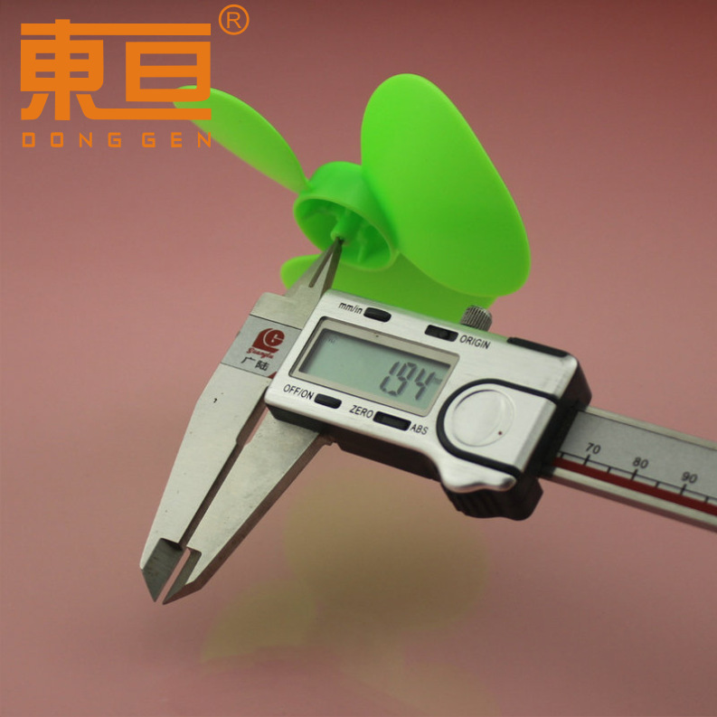 Φ933Y2A Green 93 three-blade propeller, fan blade, reverse propeller toy accessories, small technological creations pic 1