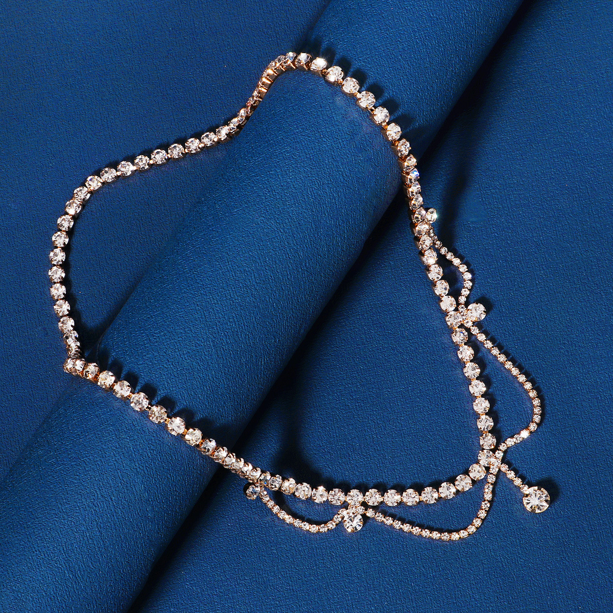 The European and American retro chain headwear features a light luxury design with multiple layers of water diamond headbands and Bohemian-style forehead ornaments pic 24