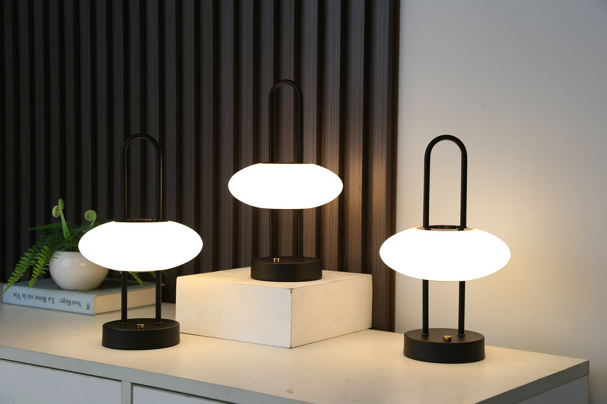 20332 Nordic minimalist modern creative living room, bedroom, bedside, study, studio, model room, metal homestay decorative table lamp pic 131