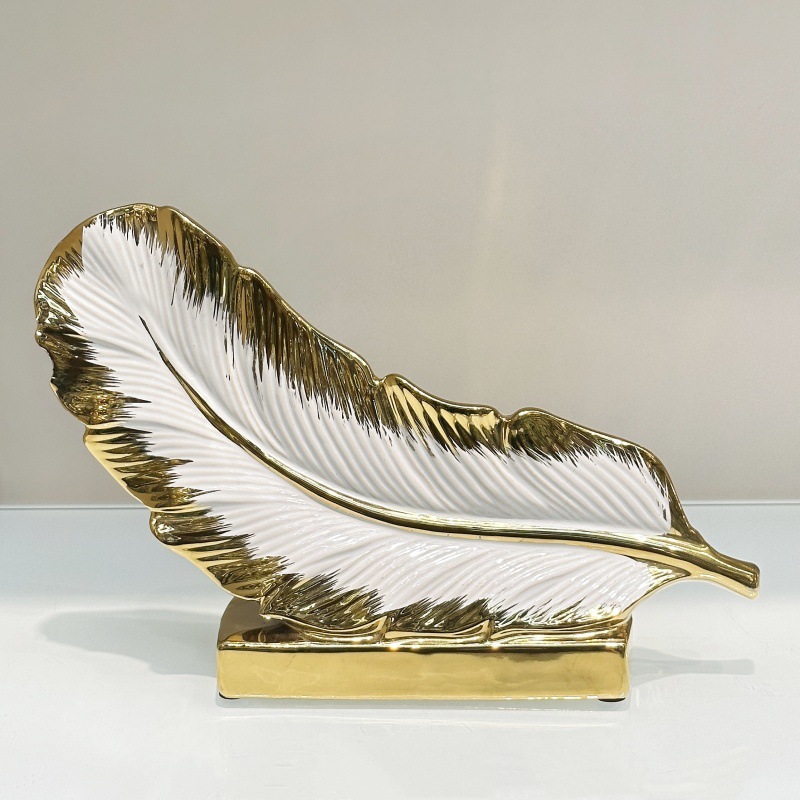 Light luxury modern style electroplated ceramic vase, high-end feather art piece, creative flower arrangement ceramic handicraft display piece pic 6