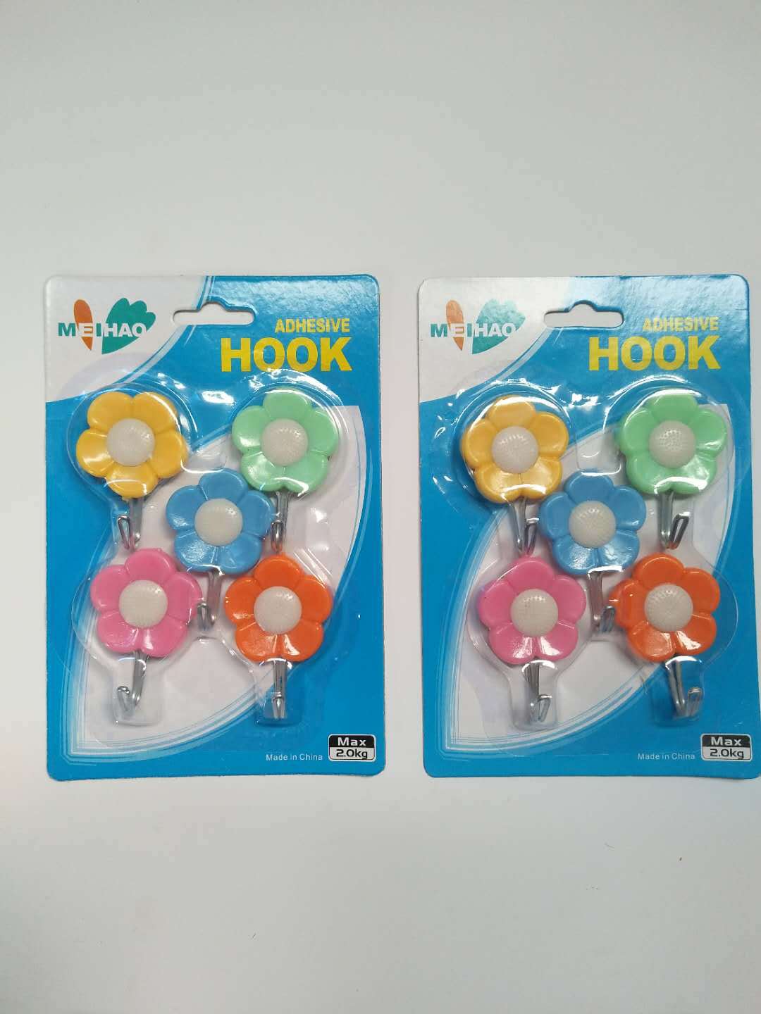 5 pieces of creative flower-shaped adhesive hook suction card, plum blossom hook manufacturer wholesale pic 2