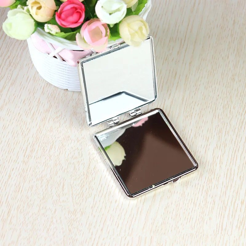 Wholesale of plastic student portable flip cover makeup mirror, round heart-shaped little girl 3D image small mirror pic 5