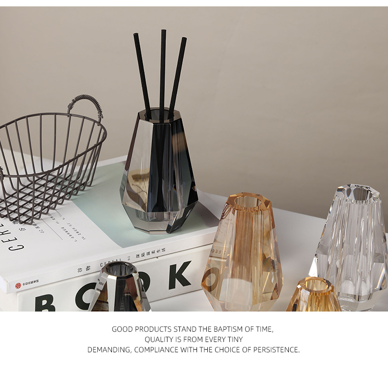 Glass vases, aroma diffusers, simple American transparent tabletop, restaurant tea table, decorative items, crystal handicrafts in stock pic 11
