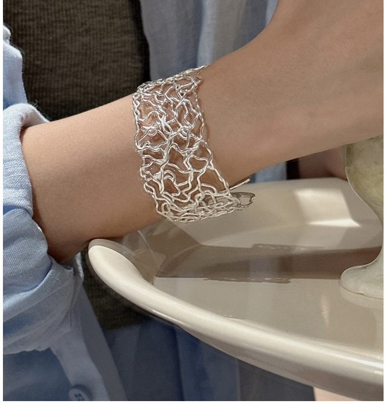 925纯银韩国东大门原单复古线条手环韩系简约时尚款镂空线条手镯详情8
