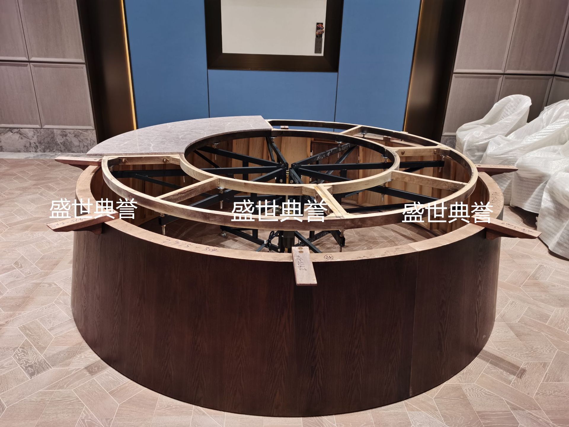 Nanping Resort Hotel solid wood furniture manufacturer direct sales, banquet hotel private rooms, electric dining tables, automatic turntable dining tables pic 3