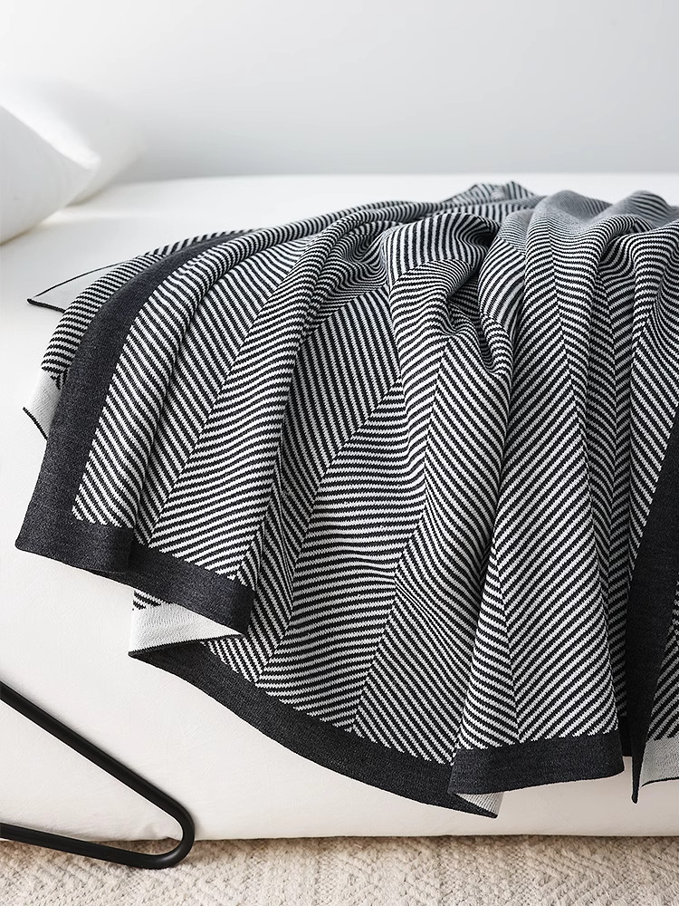 Nordic InS-style knitted blankets, casual sofa covers, blankets, air conditioning blankets, new factory stock, one-piece consignment pic 14
