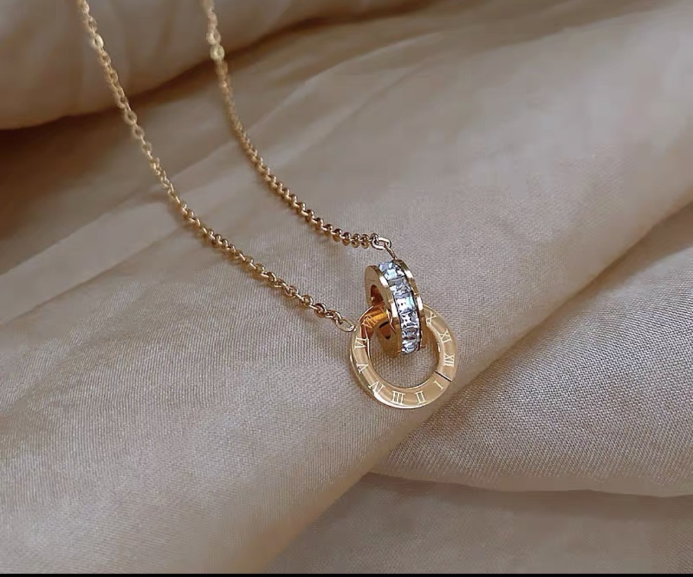 Gold brick titanium steel necklace for women, light luxury, high-end design sense, niche golden collarbone chain, 2025 new trendy sweater chain pic 18