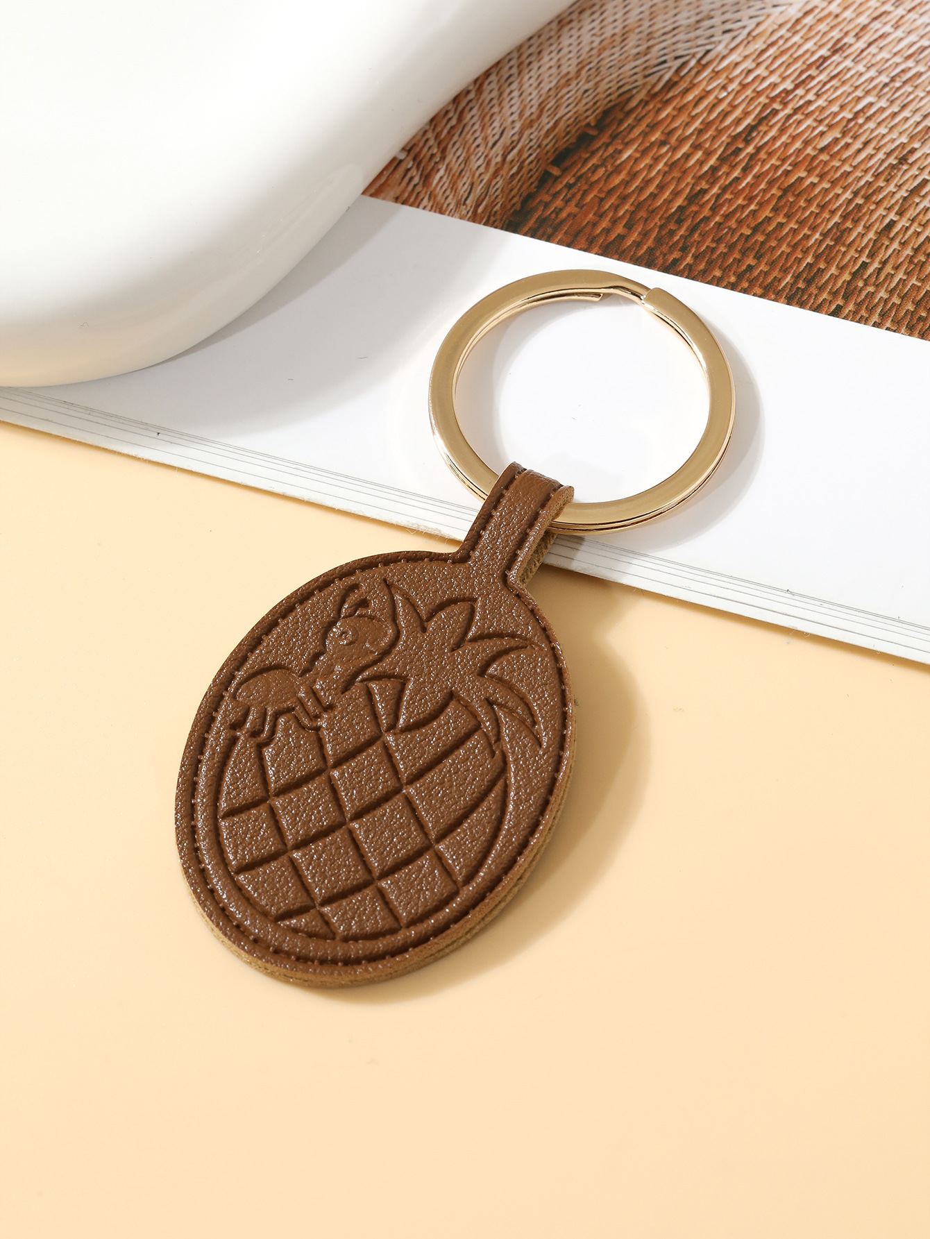 新款菠萝皮革钥匙扣便宜简约包包挂件汽车ins小众装饰品礼物详情10