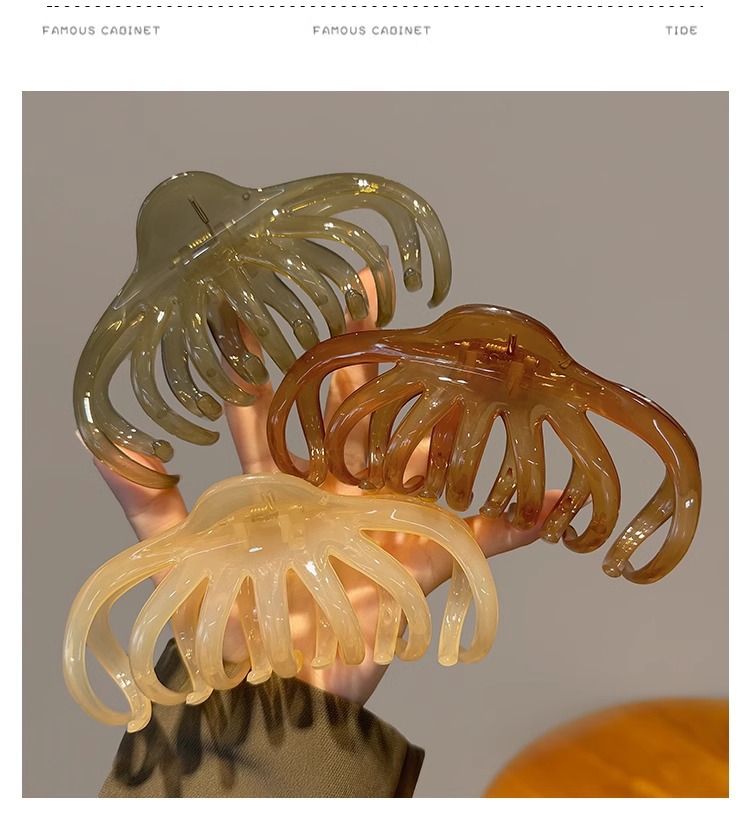 Large-sized female hair clip, French retro hair clip, back of the head, updo, shark clip, a popular 2023 new style pic 6