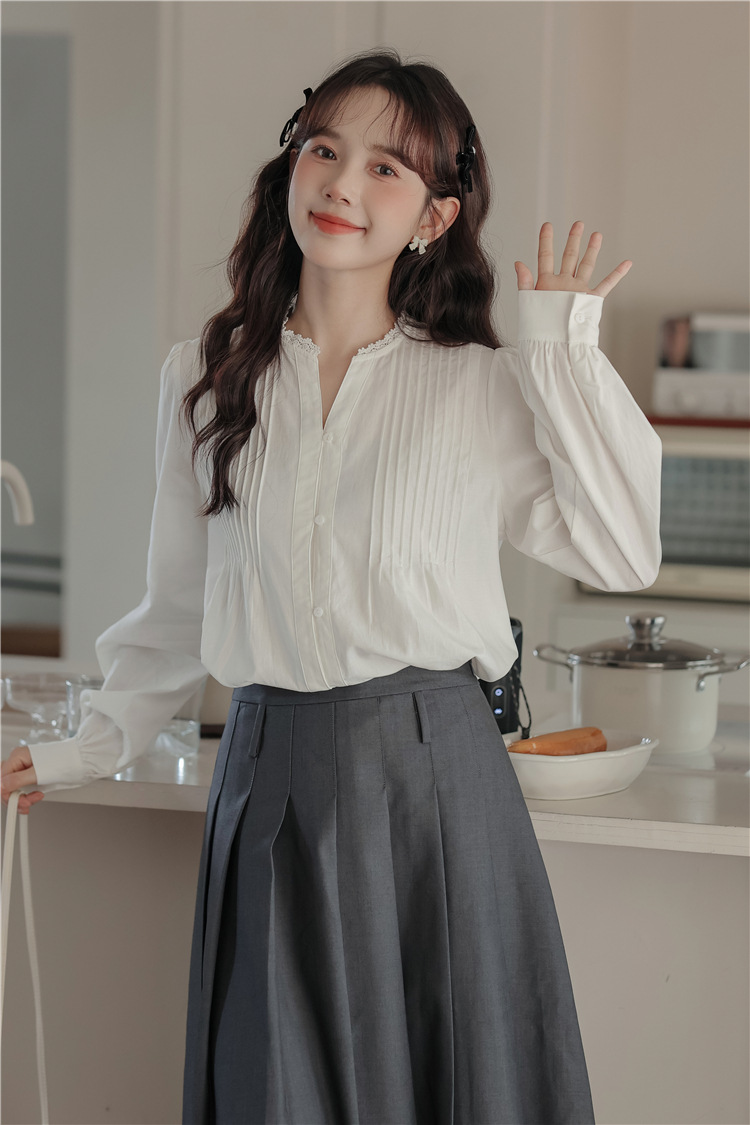 2024秋季新款韩版法式v领蕾丝衬衣女设计感褶皱长袖衬衫宽松上衣详情8