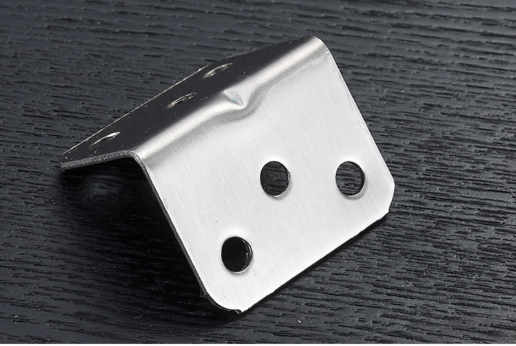 Wholesale of stainless steel right-angle brackets for hardware accessories, furniture fasteners, and stainless steel L-shaped Angle brackets pic 5