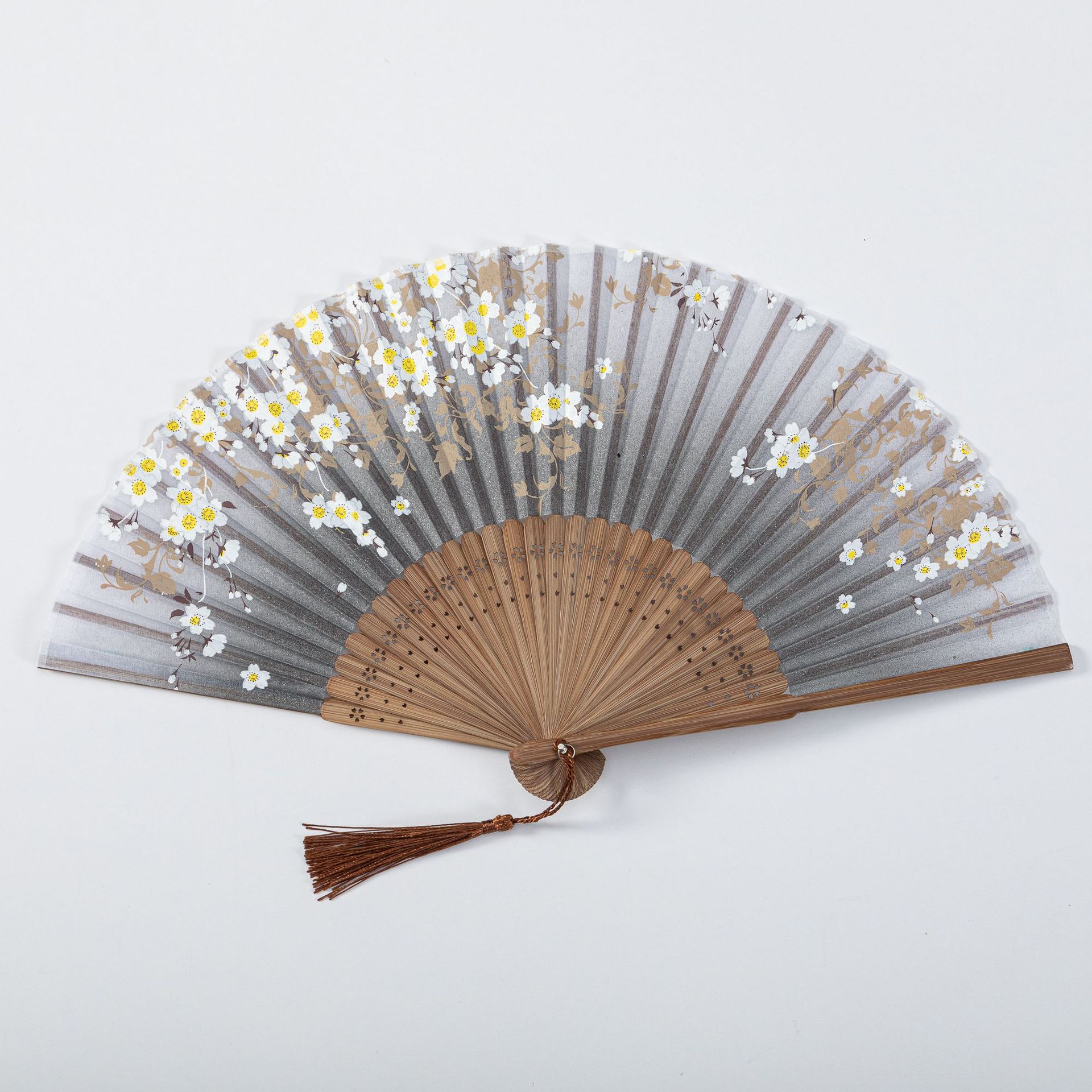 复古精品折扇  真丝扇子丝绸礼品折扇 高档古风舞蹈旗袍折扇批发详情9