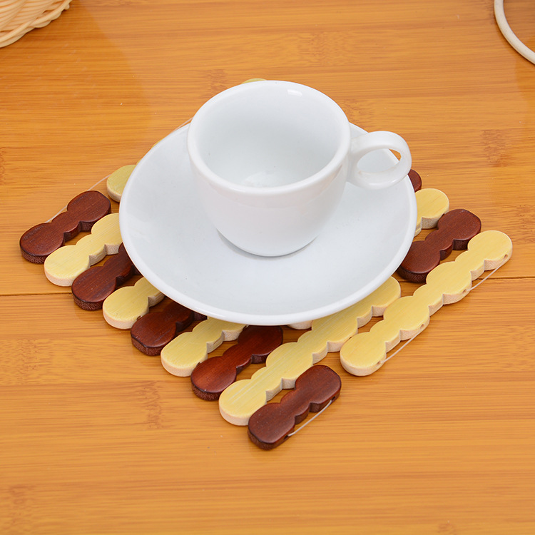 The 16cm round bamboo hollowed-out coasters and placemats at the two-yuan store are selling well. The bamboo heat-insulating MATS and bowl MATS are also on sale pic 4