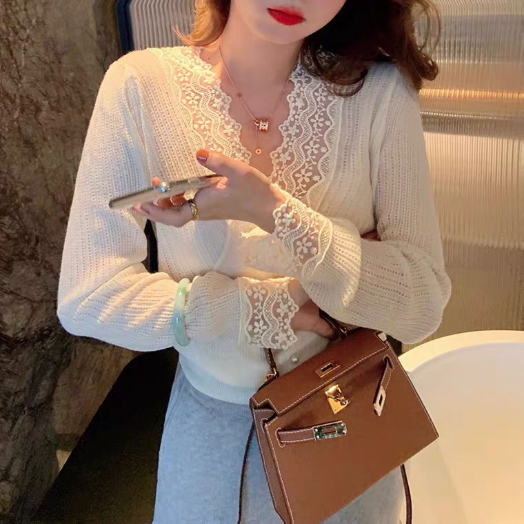 早秋长袖蕾丝打底衫女秋冬洋气时尚内搭甜美别致上衣网纱针织小衫详情5