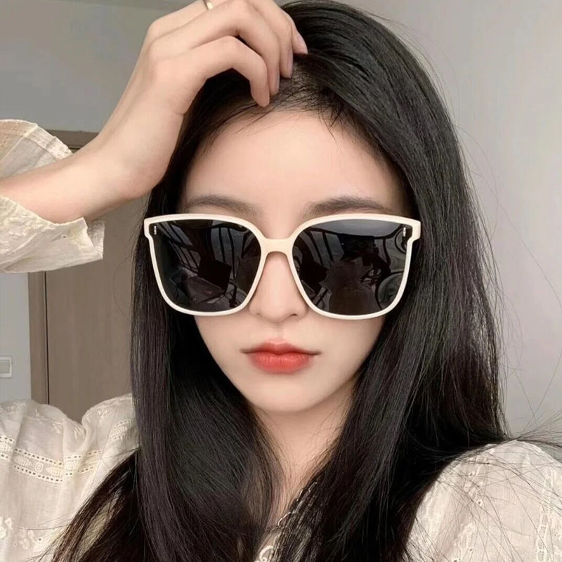 51105