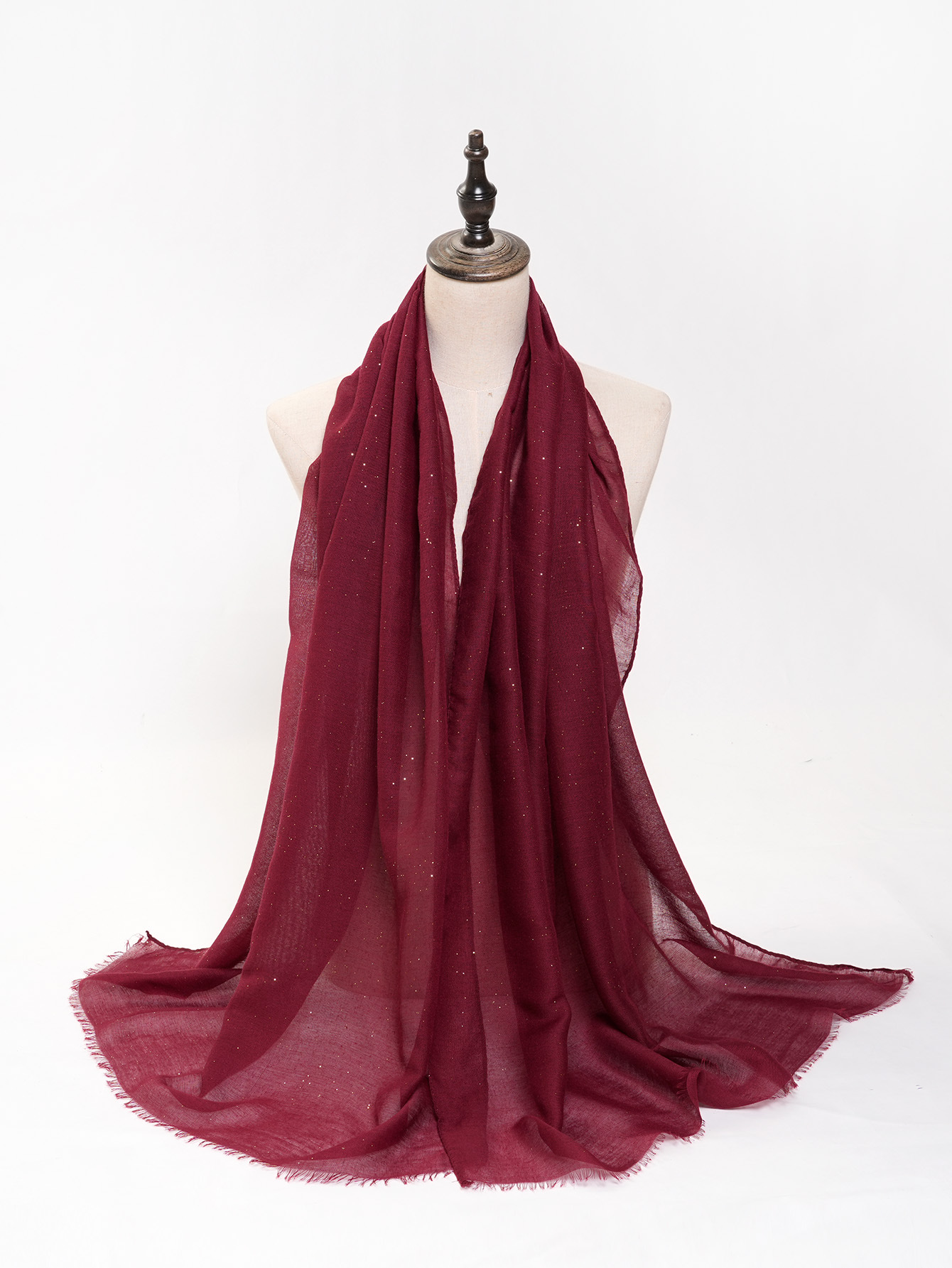 一件代发 春夏跨境新款单色彩色巴厘纱防晒围巾 时尚纯色披肩丝巾详情7