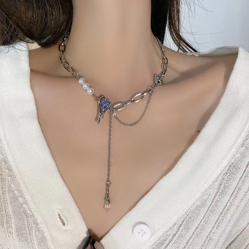 European and American style heart-shaped necklace, versatile for women, niche design, hot girl ins style, titanium steel, non-fading, high-end collarbone chain pic 12