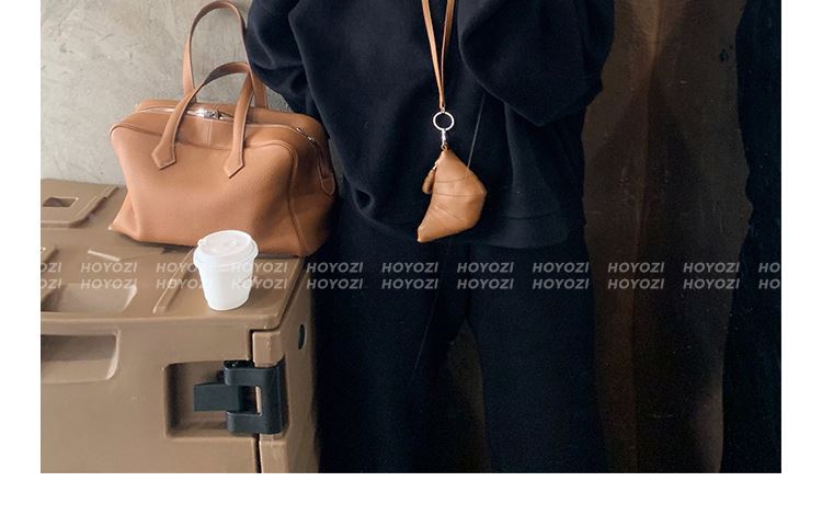 【小优家包包】PU超柔软皮牛角包零钱包卡包挂脖包包女款mini小包详情15