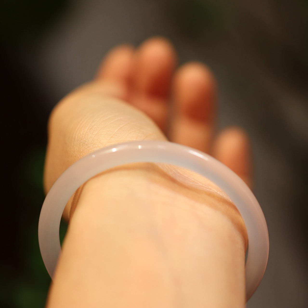 The rabbit of the same style as Douyin fell in love with the bracelet, agate and chalcedony Dingdang bracelet, beauty strip and half bracelet design of the jade rabbit pic 49