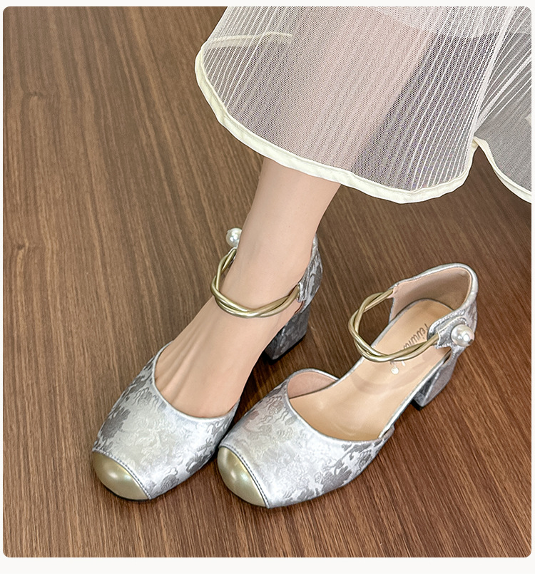 2024年夏季新款时尚百搭玛丽珍鞋粗跟包头休闲舒适女士单鞋凉鞋女详情16