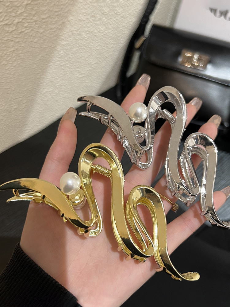 韩国不规则几何金属发夹时尚高级感抓夹鲨鱼夹冷淡风个性发饰批发详情4