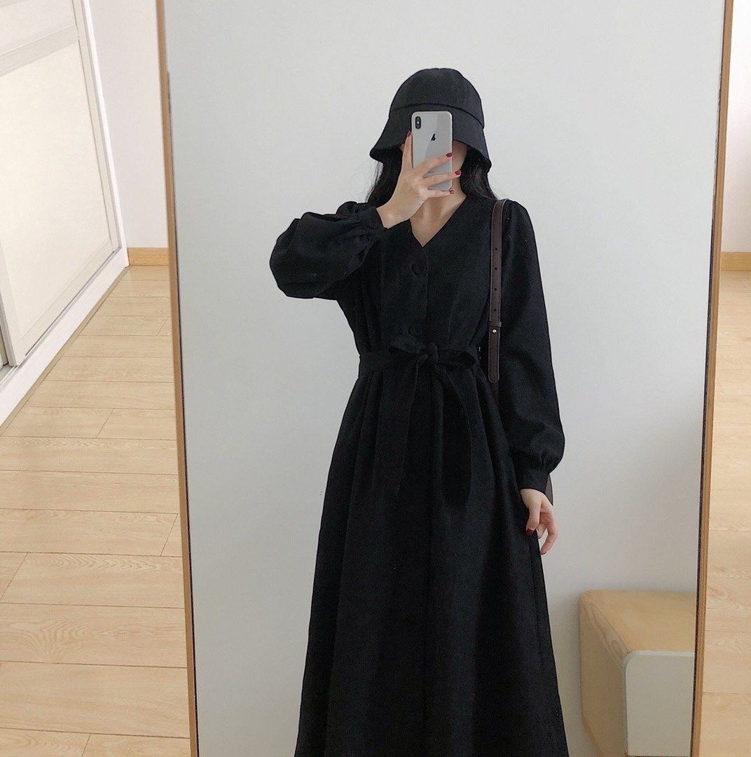 法式复古黑色收腰V领连衣裙女秋季灯芯绒系带显瘦赫本风小黑裙详情25