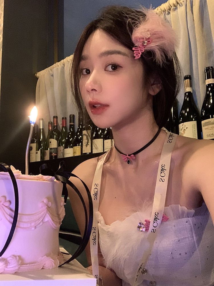 多巴胺y2k芭比公主风侧边刘海夹珍珠蝴蝶结字母鸭嘴夹子头饰批发                             详情11