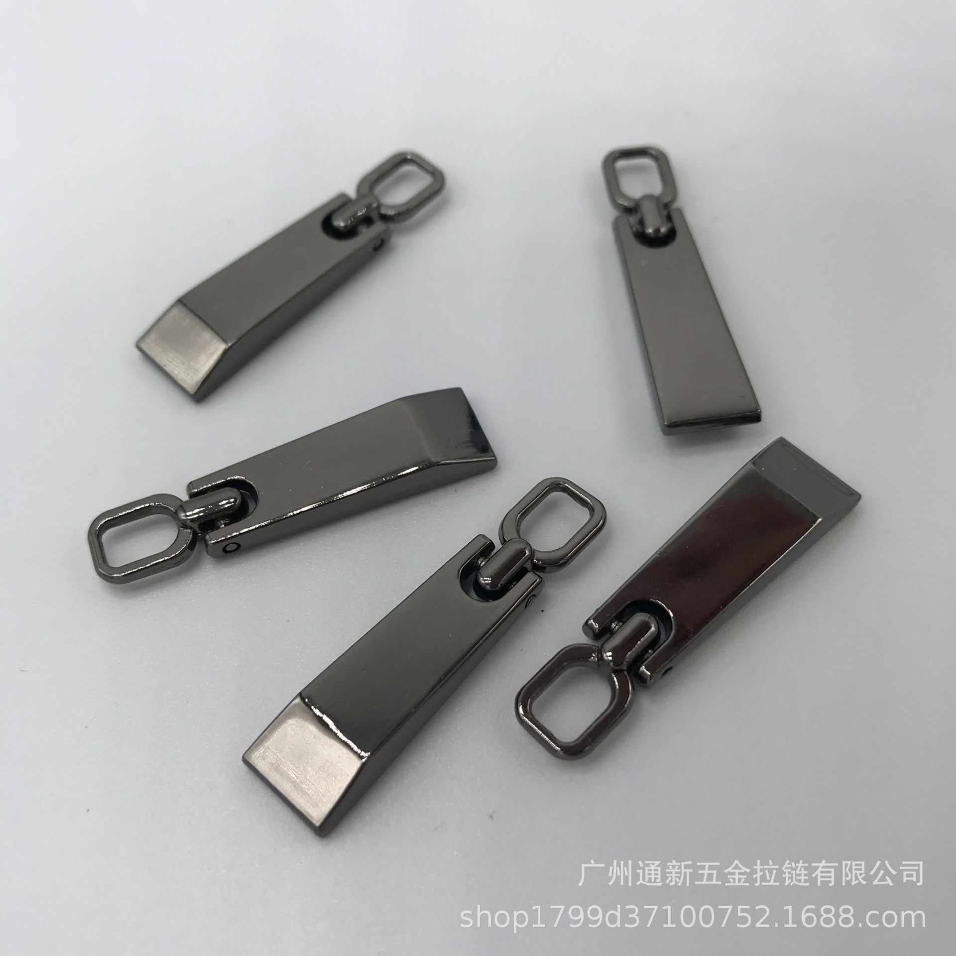 Wholesale of 3#, 5#, 8# metal zipper zippers in stock, high-quality electroplated alloy gun-colored movable zipper plates for luggage tags pic 6