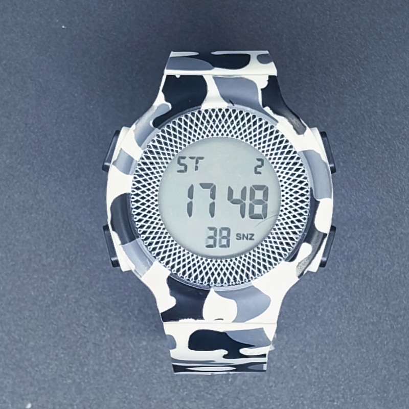 亚马逊爆款新品迷彩电子表男士学生户外运动多功能lLED电子手表详情5