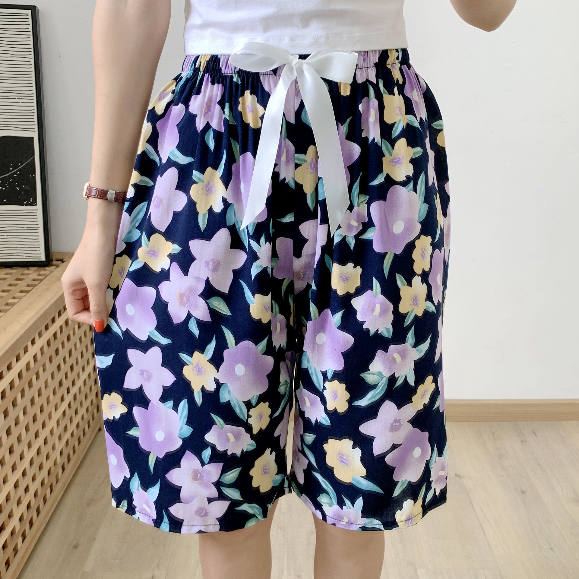Беременная женщина в широких широких широких широких брюках из хлопка и шёлковых трусиков летом может носить односторонние брюки снаружи pic 3