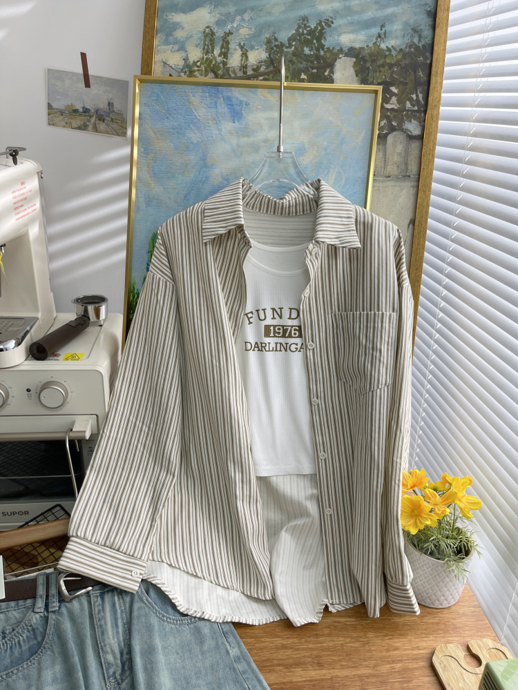 Dongdaemun, South Korea, early autumn new Korean-style vertical striped long-sleeved shirt for women, loose and casual, stylish shirt trend 4730 pic 19