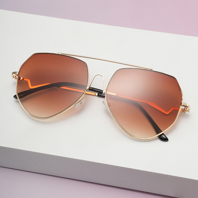 时尚太阳镜男女欧美金属墨镜2024新品多边形眼镜炫目色彩膜太阳镜详情1