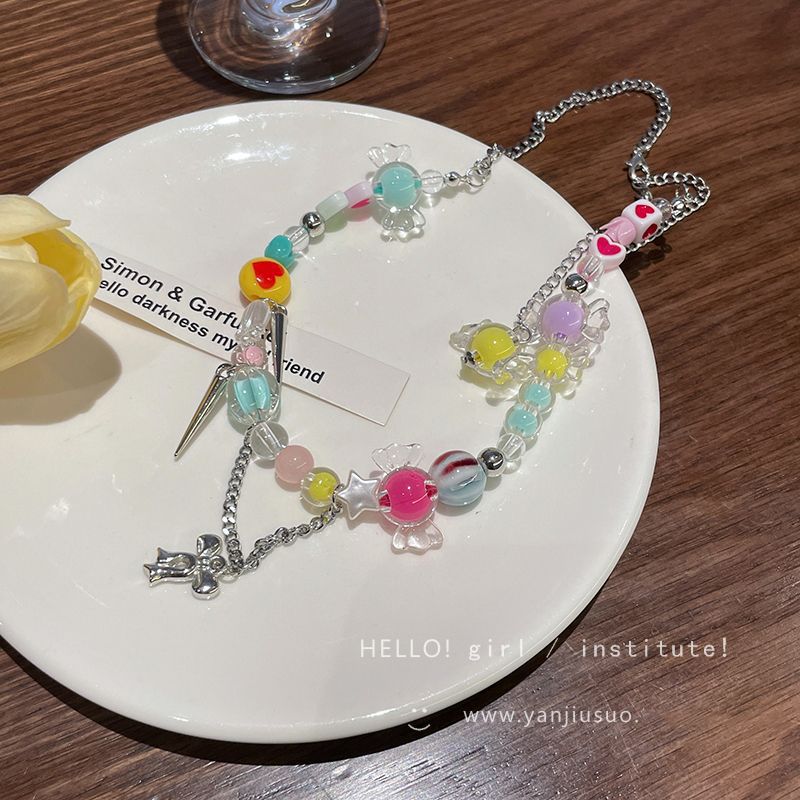 甜酷女孩~彩色串珠爱心项链女ins潮小众设计轻奢高级感百搭锁骨链详情8