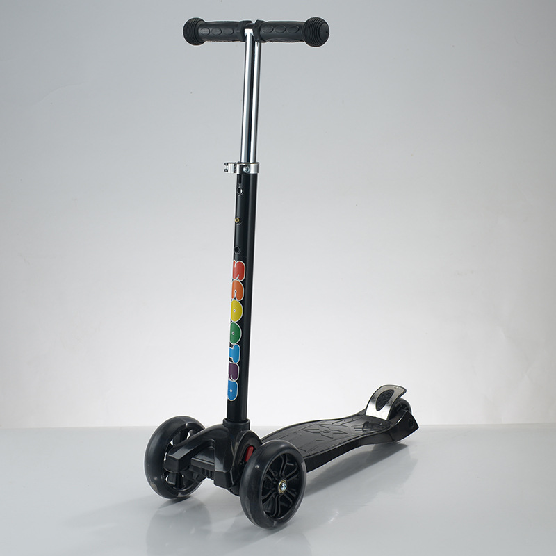 工厂批发儿童3-6-8岁脚踏PU带灯大轮可调节滑行车scooter滑板车详情6